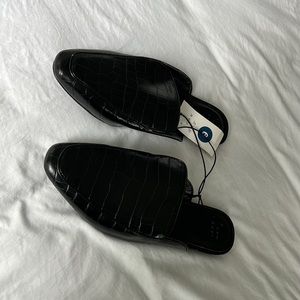NWT loafer/mules